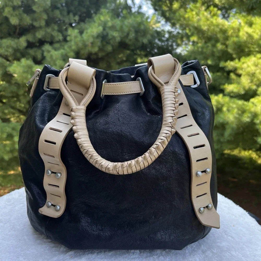 Allibelle measures 12w